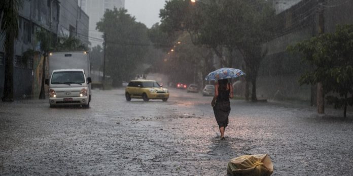 80 mil imóveis de São Paulo ficam sem energia após chuva