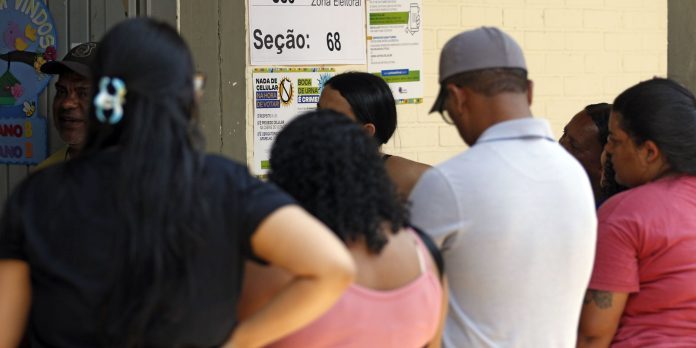 Eleitores que não votaram no primeiro turno podem ir às urnas hoje