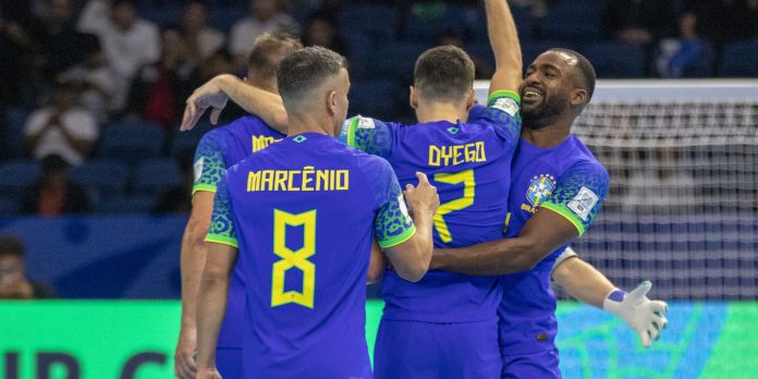 Futsal: Brasil vence Ucrânia e garante vaga na final do Mundial