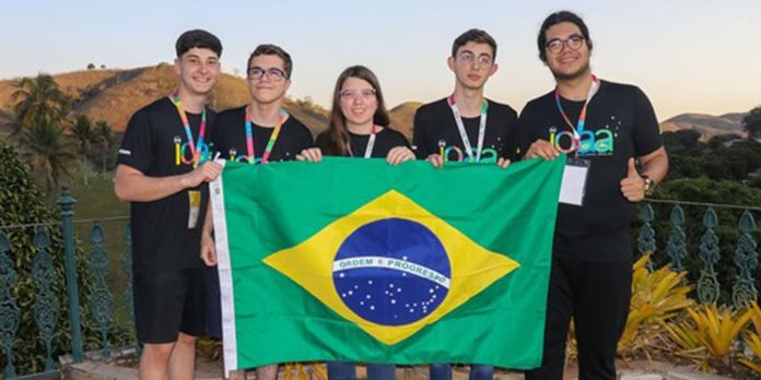 Olimpíada de Astronomia e Astronáutica bate recorde de medalhas