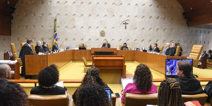 Supremo analisa remoção de postagens sem ordem judicial